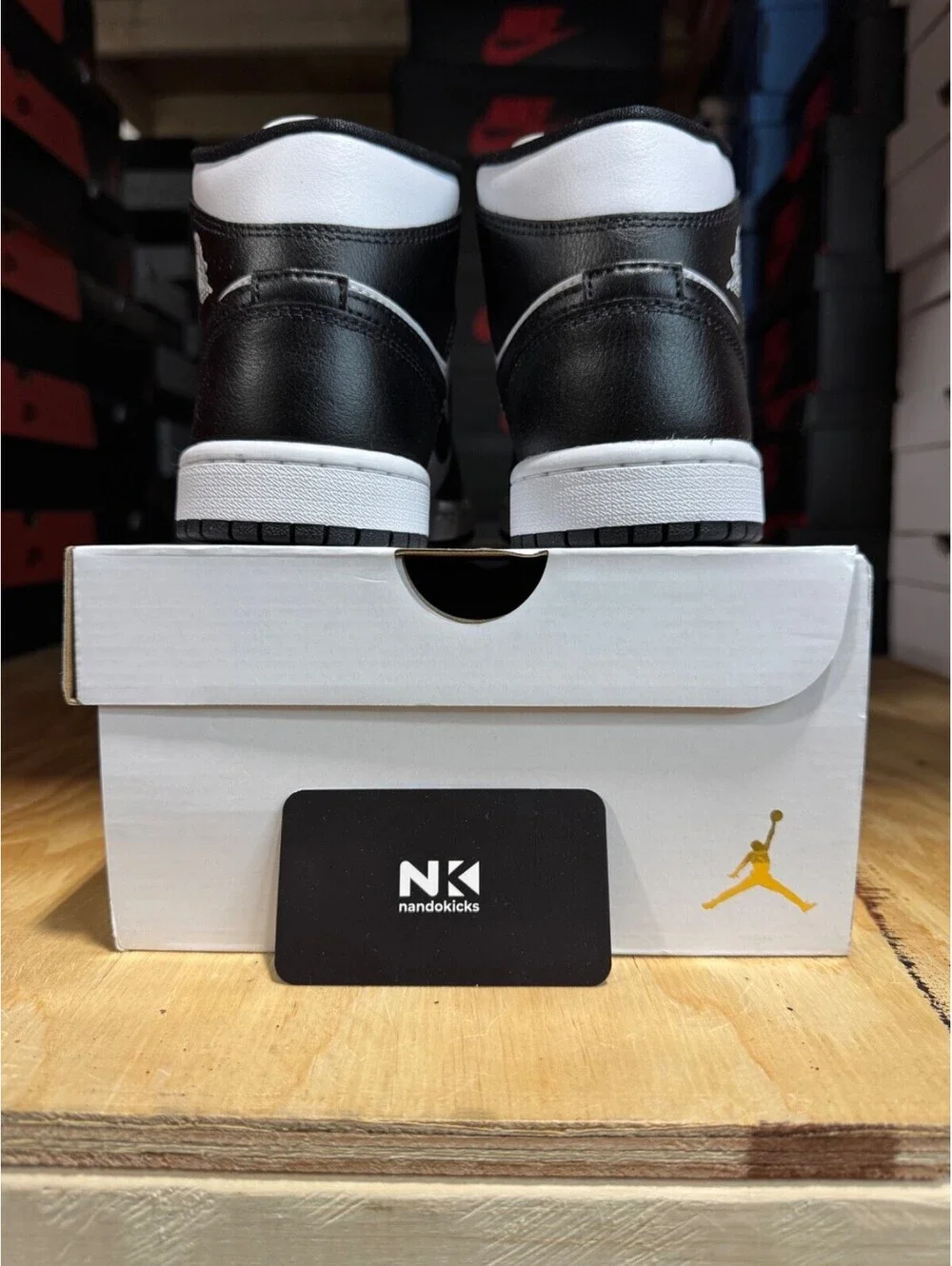 Wmns Air Jordan 1 Retro Mid 'Panda' DV0991-101 Size 6